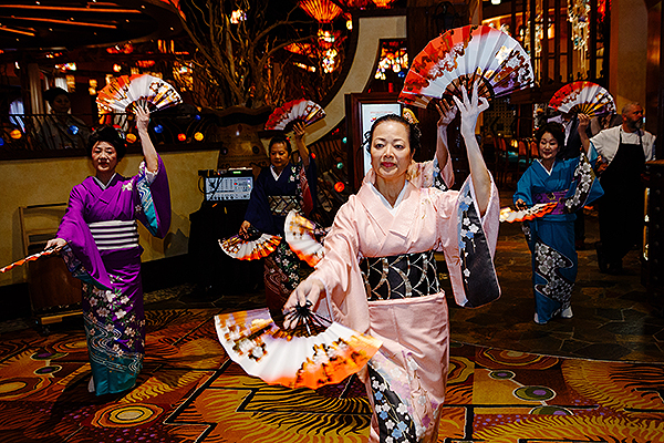 Dancers perform traditional Japanese dance at Su Casa opening ceremony