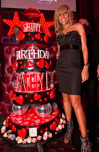 Cathy_Guetta_LAX_Nightclub_birthday_cake_2_3.26.11