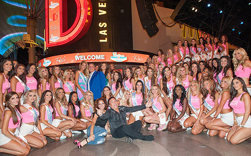 Frankie Scinta and co-star Janien Valentine with Tropic Beauty Search girls at the D 6.10.14