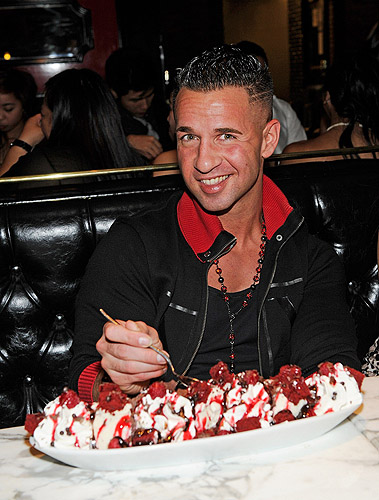 The_Situation_at_Sugar_Factory_American_Brasserie