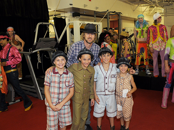 Owen Wilson with the Kids of Liverpool at The Beatles LOVE by Cirque du Soleil Aug. 28 2017 Courtesy of Cirque du Soleil