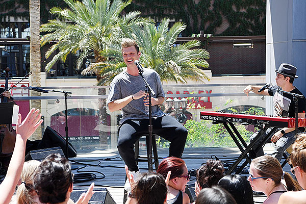 Nick Carter performs private acoustic set at Influence The POOL at The LINQ Saturday April 27 9