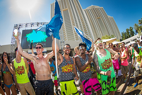 Sky_Blu_Champagne_WET_REPUBLIC