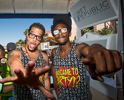 Sky_Blu_Shwayze_WET_REPUBLIC_DJ_Booth