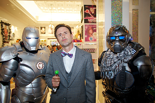 David_Arquette_with_Iron_Man_characters_at_Sugar_Factory